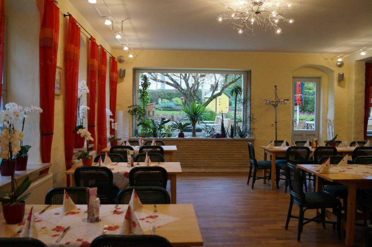 Ferienwohnungen Im Gasthaus Zur Gruenen Wiese Sebnitz Exterior foto