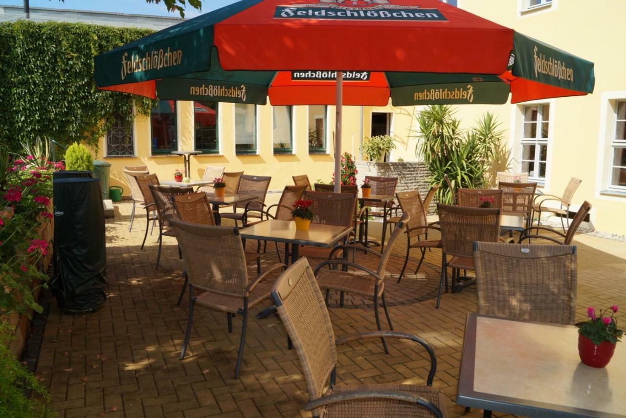 Ferienwohnungen Im Gasthaus Zur Gruenen Wiese Sebnitz Exterior foto
